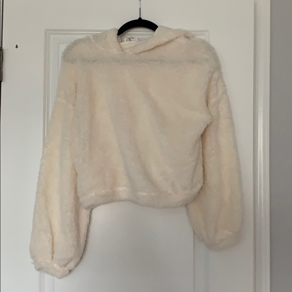 Cropped fuzzy hoodie